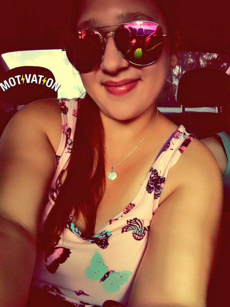 Christi89366124's tweet photo. Had fun at Bush Gardens 😎😄 https://t.co/EXNeJd1rws
