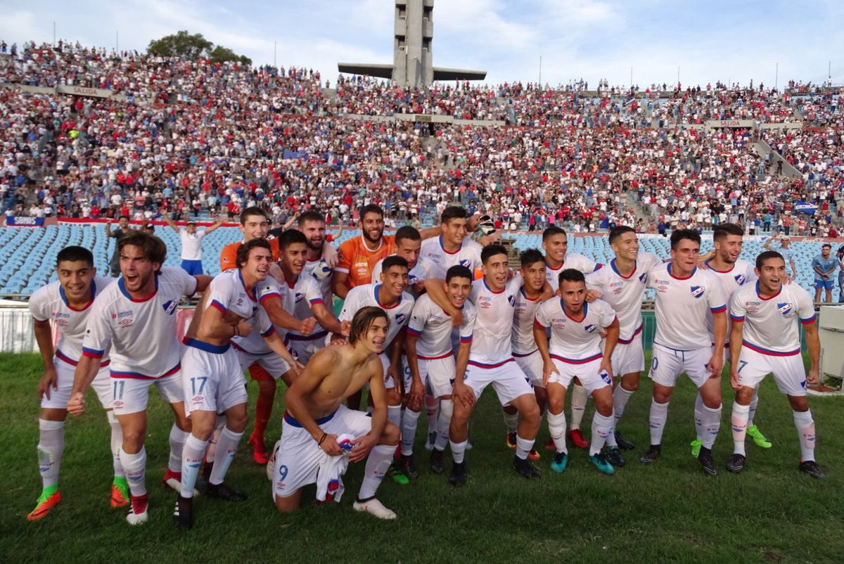 FeliCarballo20's tweet photo. Felicitaciones a toda la banda de la sub 20!!! 🏆 A disfrutar de esto único https://t.co/mLznIsX9UH
