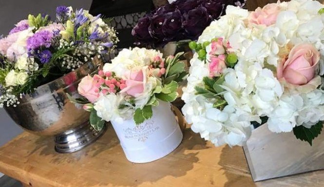Spoil Mum for mothers day! Purchase our gorgeous Denise hat box here! blissbouquetltd.co.uk/product/bliss-…