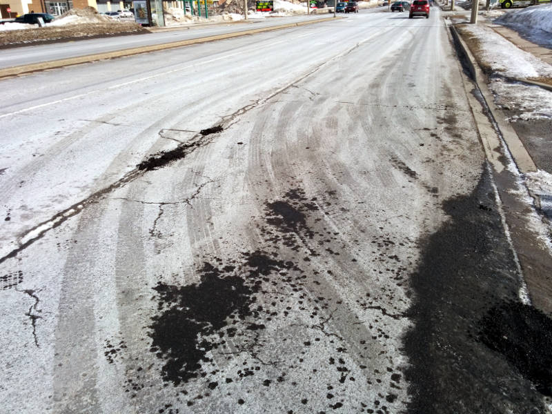 Budget cuts juggle $212K into blacktop for city roads  bit.ly/2EU0MI2 #cwlpoli #roads #budget2018 https://t.co/QYKw9xImzL