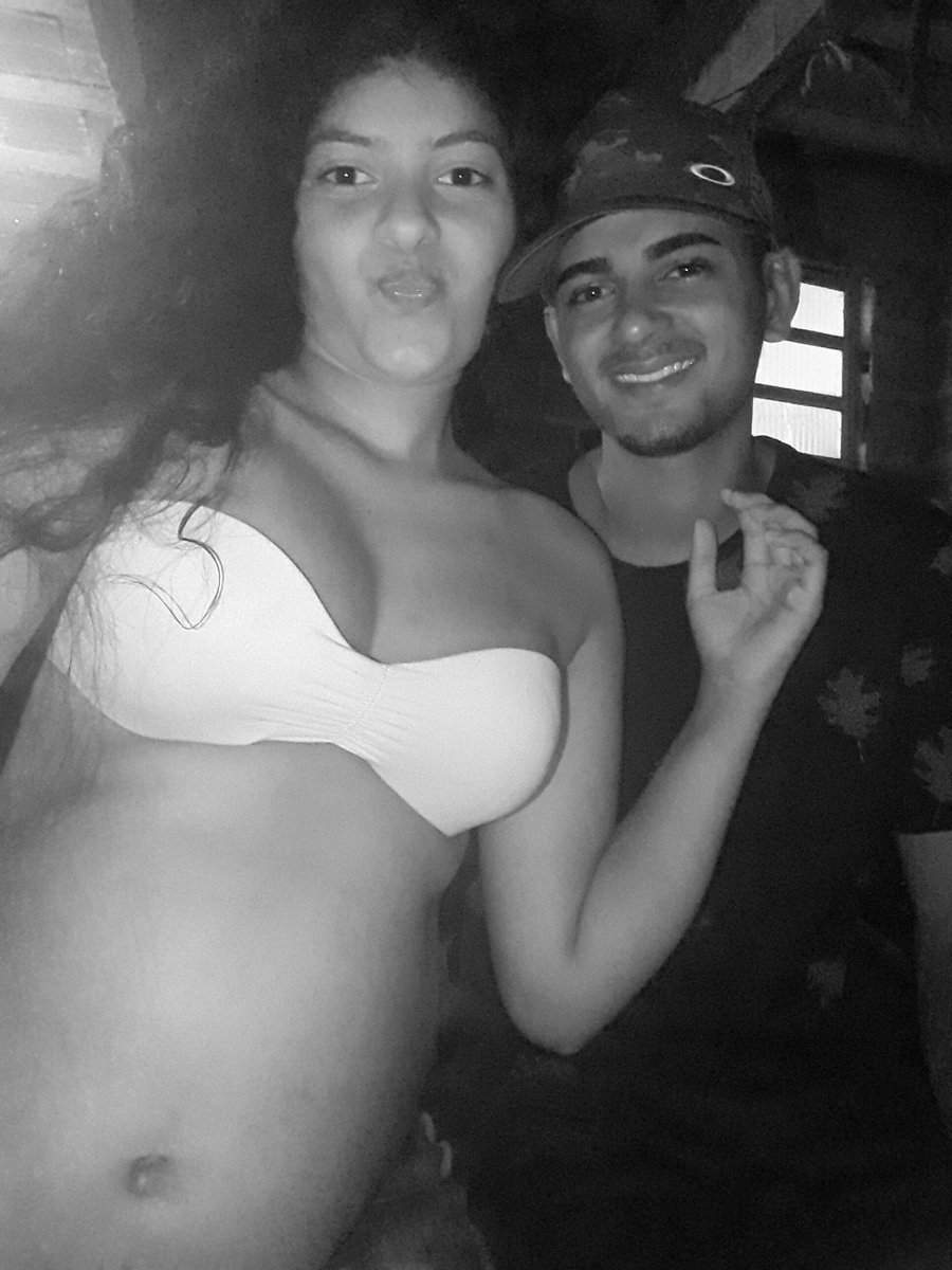 GbPvcs0's tweet photo. Minha Familia .. 😍👪❤ @SantosPraVcs1 https://t.co/6AOshyjK1K