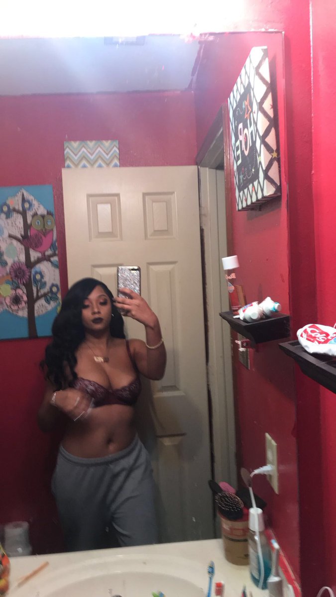 amesiaaaa's tweet image. blurry but you get the picture