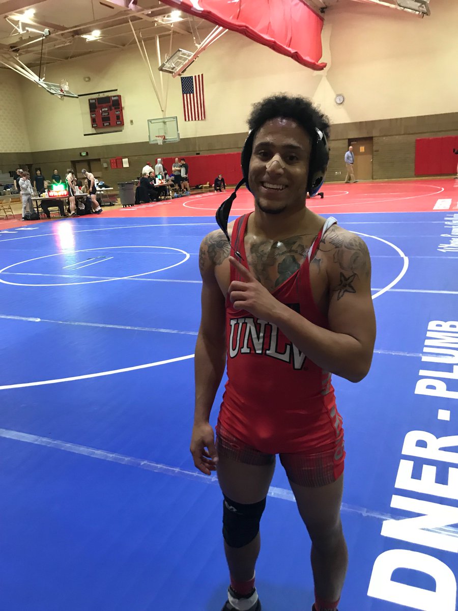 Pleatheal “Play” Roberts is your 2018 NCWA West Coast Conference Champion at 125 lbs.! #UsNowLV