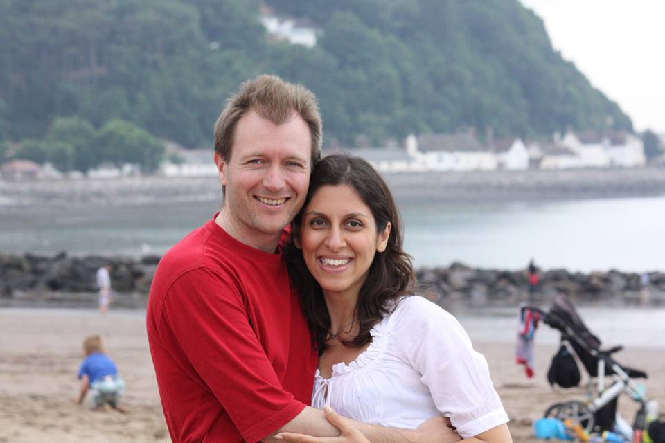 Dickson2902R's tweet photo. Inspiring evening watching the #FreeNazanin play #onedayoffreedom @ArtsH0use (must keep it open) - thank you @James_Loftus @alexakabob1 https://t.co/p8xZAVnELF