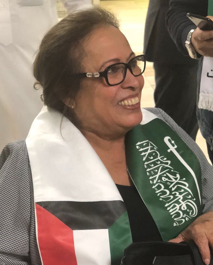 mojahdalamri's tweet photo. #حياة_الفهد سيدة الشاشة الخليجية تحل ضيفةً ع @saudiatv  في برنامج #صباح_السعودية غداً بمناسبة #اليوم_الوطني_الكويتي 
🇰🇼❤💚🇸🇦
#صباح_السعودية_والكويت https://t.co/D9lxfGZcXZ