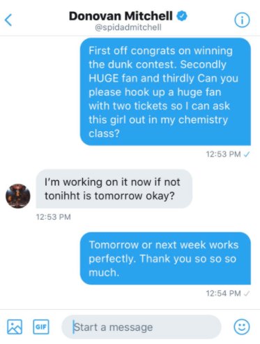 BleacherReport's tweet photo. .@spidadmitchell hooked a fan up with tickets so he could ask a girl out from chemistry class 🙌 https://t.co/hKszkfbDzv https://t.co/XAALdfcL2A