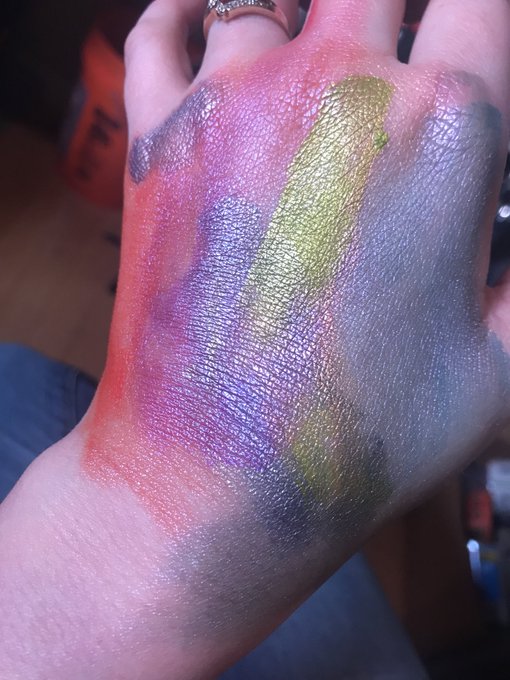 Watch Roxy Raye's leaked NSFW photo on TwXstars