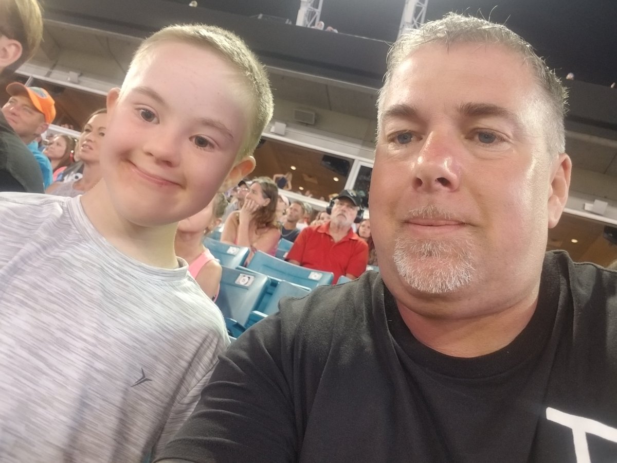 MagicMikeDFla's tweet image. Smelling some good fuel up in here #MONSTERJAM