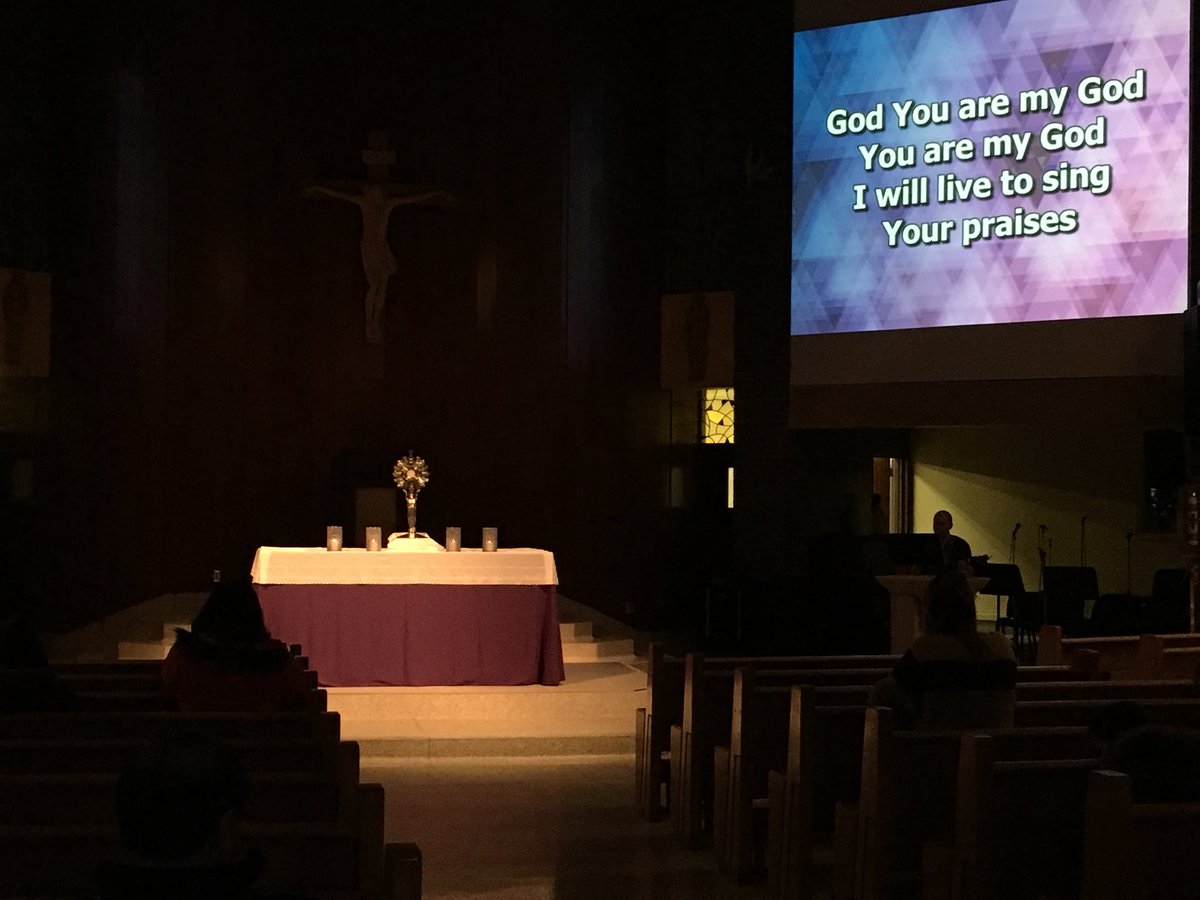 FrJerryTavares's tweet image. We’re in our 23rd hour of our #40Hours. Spending some time with Jesus and our high school kids praising God as part of #Lifeteen