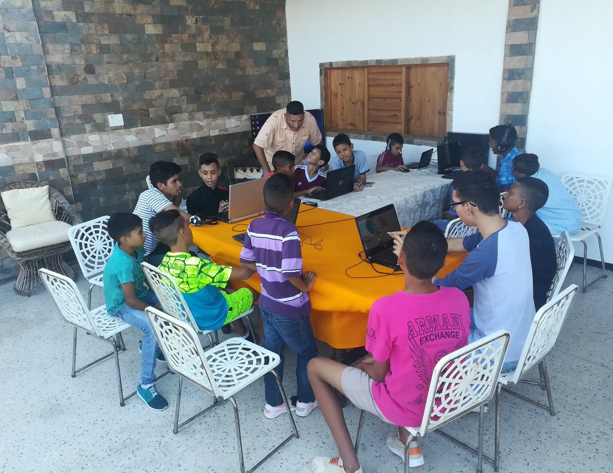 darwinuzcategui's tweet image. &quot;La innovación es lo que distingue a un líder de un seguidor” #SteveJobs #platzikid #AprendiendoAProgramar #Venezuela2018 @platzi