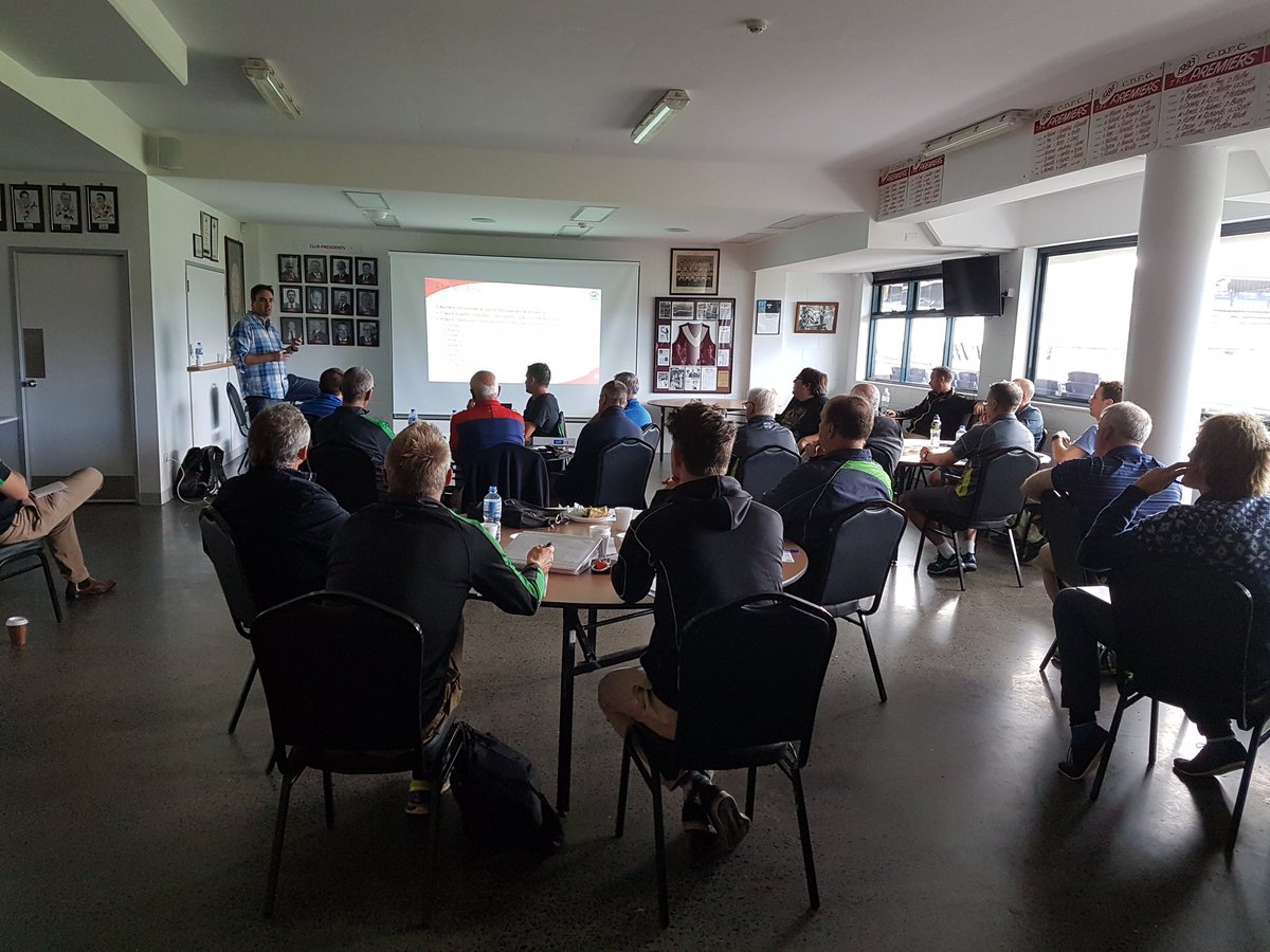 sambridges_10's tweet image. The Tasmanian Umpire Coaches Conference is completed for 2018! Thanks to our guest speakers Clint Sheehan, Adrian Wilson, Cameron Lee and @carlsaunder and for all those coaches that attended! #AFL #umpireafl @AFLTasmania @UmpireAFL