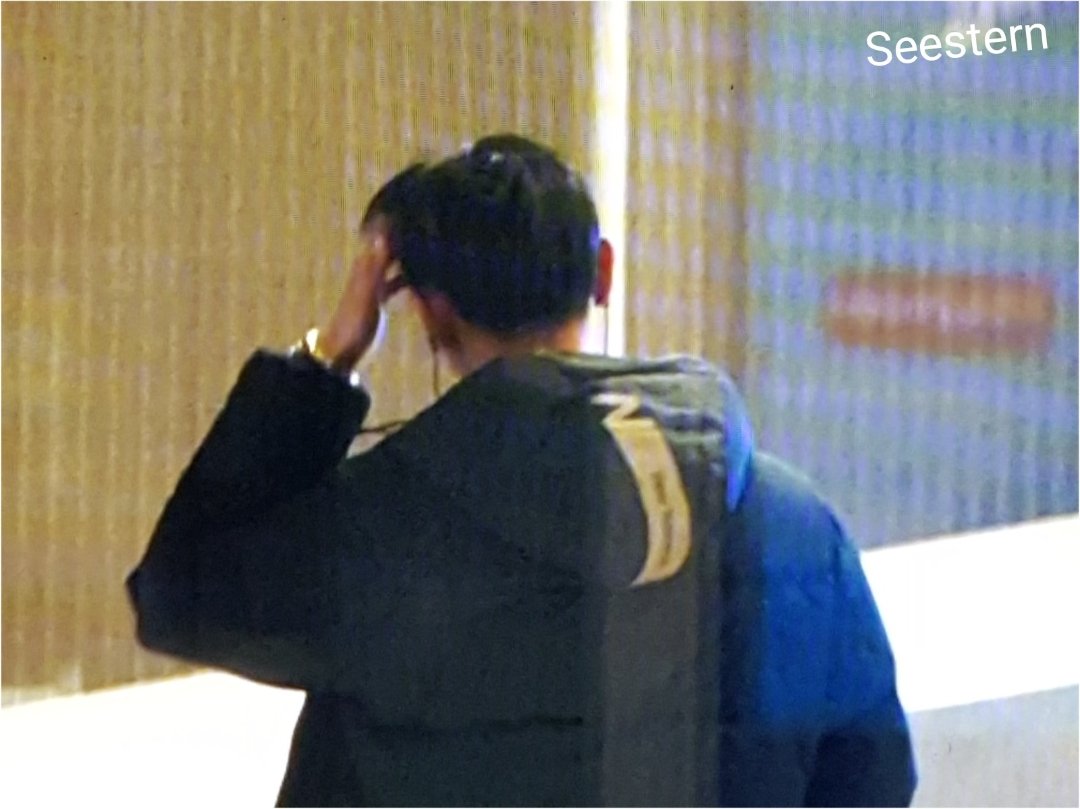 Sorry, Really bad pics. just to dark 😔 Baby tao looked really tired😭
 Zitao @ Paris CDG Airport Arrival 180225 preview #zitao