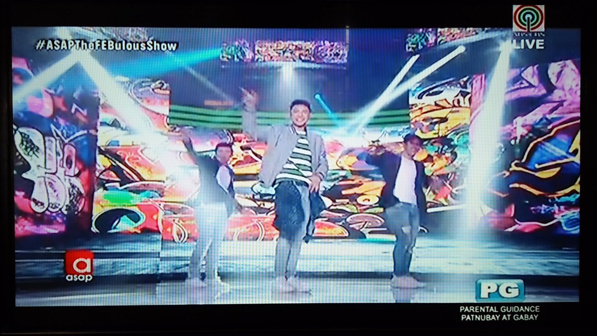 CacaLovelyBear's tweet photo. And I was Dying Inside to Hold You...

Ang gwapo!! @Espanto2001

#ASAPTheFEBulousShow
FantabulousDARREN OnASAP https://t.co/U0Mr4zup3C