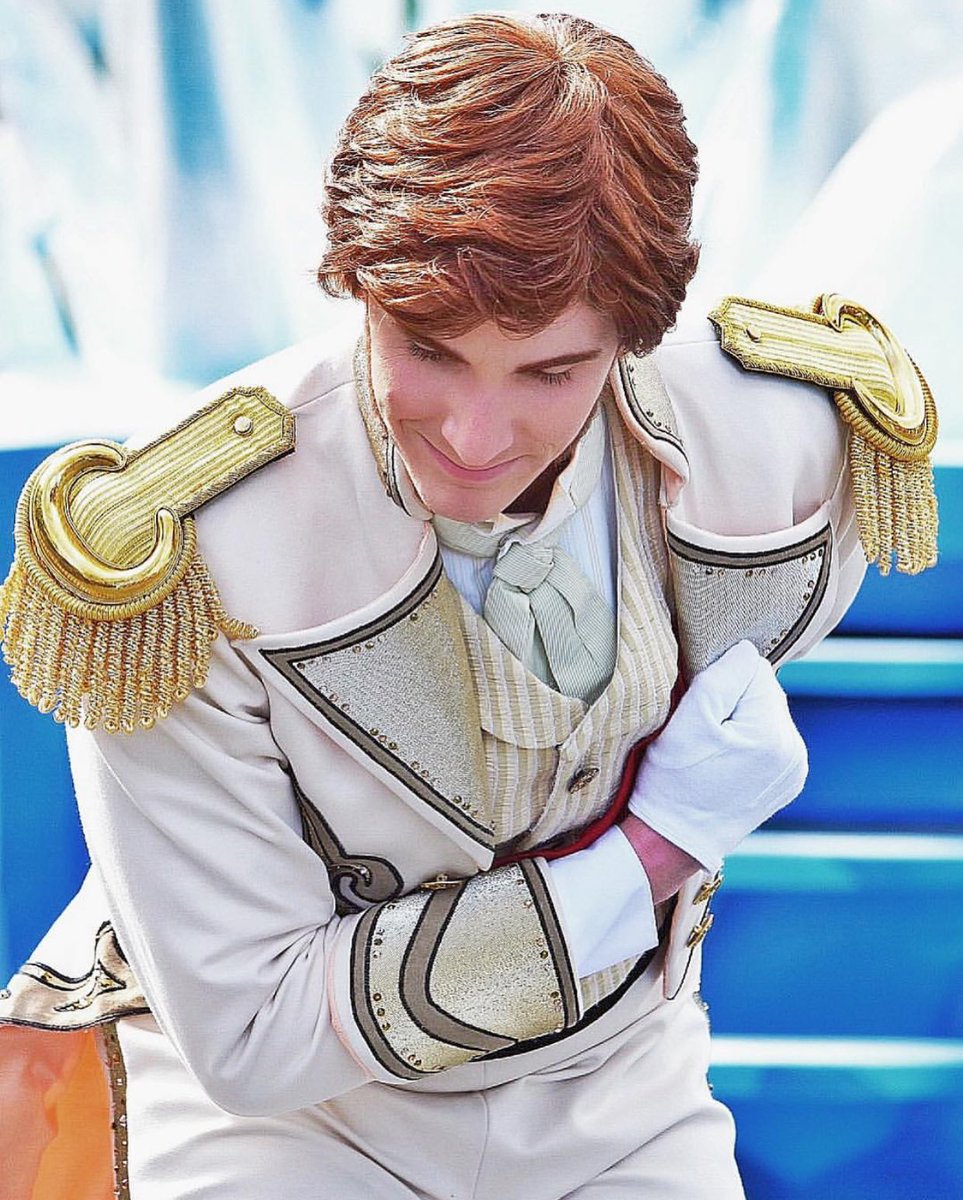 ʏᴏᴜ sᴇᴇ, ʜᴇ's ʀᴇᴀʟʟʏ ɴᴏᴛ ᴛʜᴀᴛ ʙᴀᴅ. ᴏʀ ɪs ʜᴇ? . . .