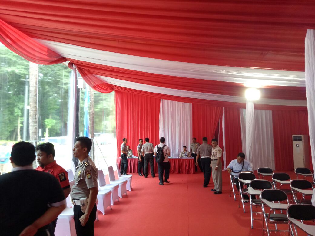 Giat Pembuatan SIM A umum kolektif bersama Kemenhub dan Polri.
#GBK #Senayan #Jakarta #SIMA #AyoMerapat