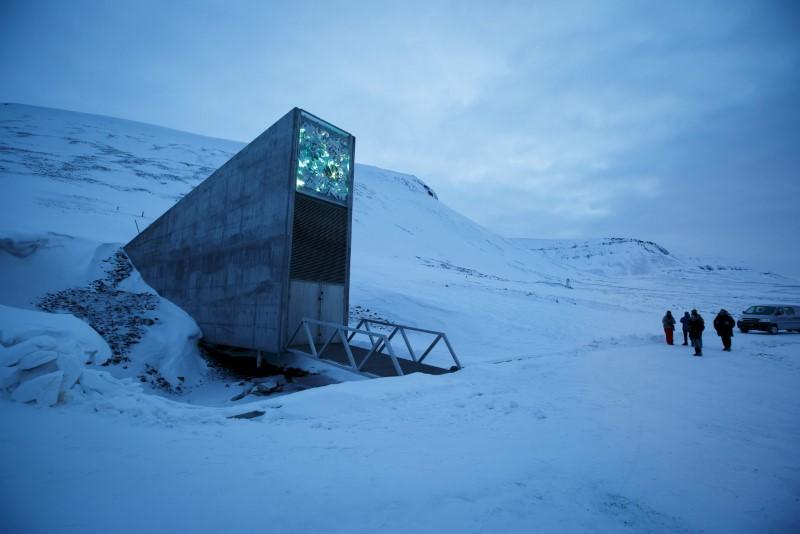ReutersScience's tweet photo. Norway to spend $13 million to upgrade 'doomsday' Arctic seed vault https://t.co/E5jmAHHoY8 https://t.co/xYCIlxG0bK
