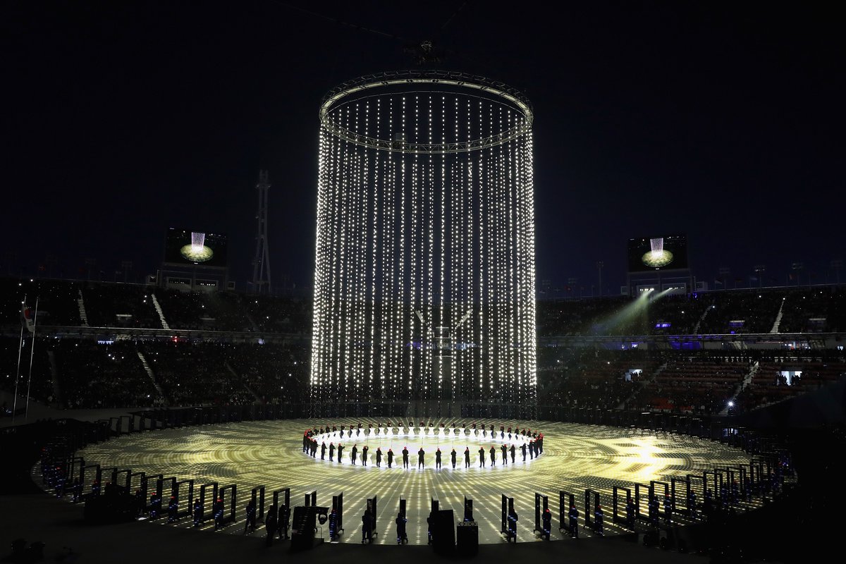 오늘은 #2018평창 동계올림픽대회 폐회식이 열리는 날!🎆
지난 2월 9일 개회식이 열렸던 '평창 올림픽 스타디움'에서 열리게 될 바로 오늘 저녁 8시에 진행되는 폐회식. 17일 간의 여정이 마무리되는 순간까지 뜨거운 응원으로 함께해 주실 거죠?😍  폐회식 운영 일정 - goo.gl/EavEKy