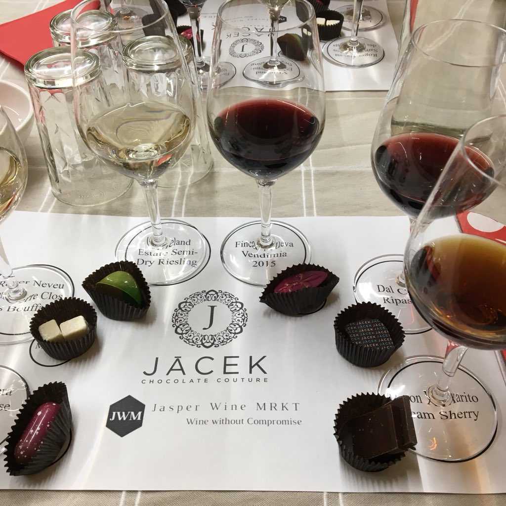 Well, I could think of worse ways to spend an evening 😏#wineandchocolate #winepairing @JACEKChocolate @JasperWineMRKT #yegwine #yegchocolate