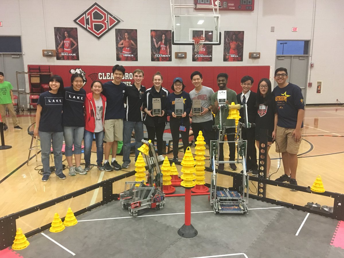 CCISDRobotics's tweet image. Also qualifying for the world competition and winning state with us was team 2373A, from clear lake! Great job CCISD!
