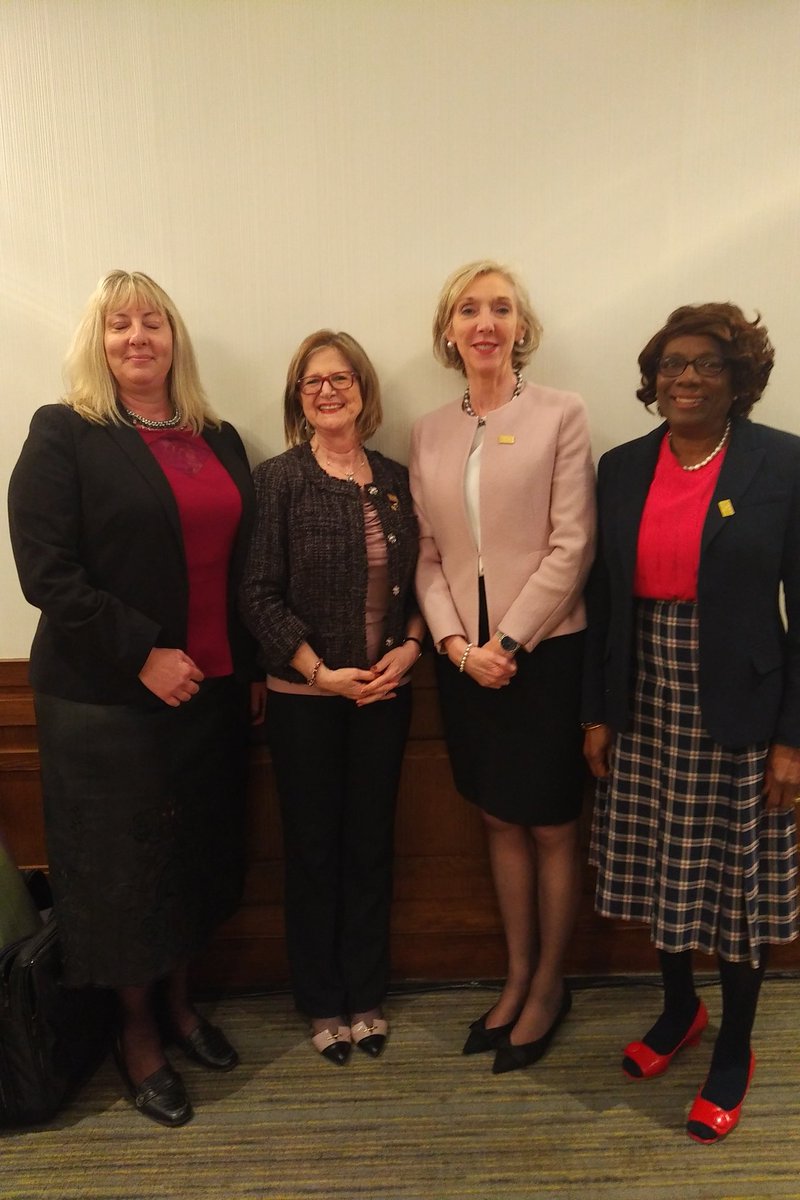 DorisGrinspun's tweet photo. @BettyOldershaw @RNAO I am the luckiest CEO in the world! I cherish #RNAObod values driven, evidence-based & ccourageous leadership! #Leadership #Action to #powerNursing to advance #HealthforAll @CCHL_CCLS @Patient_Safety @AccredCanada @DrEricHoskins @NickelBelt @JeffYurekMPP @joe_cressy @cathyacrowe https://t.co/XQJMgbPaKe