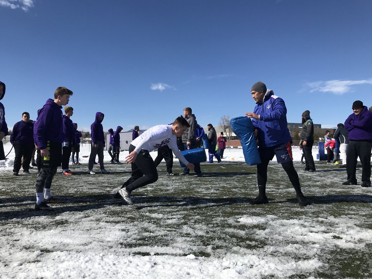 AmericanRaptors's tweet photo. Today the Raptors were at Arvada West High School training the next generation of rugby players. We're thrilled to help coach our youth rugby players and can't wait to watch them grow! #raptorslife #giveback https://t.co/dHkaNWamXl
