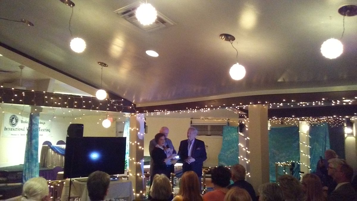BerkeleySpgsWV's tweet photo. #BottledWater Industry visionary Jane Lazgin @nestlewatersna @nestlewatershq &amp; formerly of @Perrier receives
#lifetimeachievement award at #IntlWatertasting. Congrats, Jane! https://t.co/CR72pMXQDG