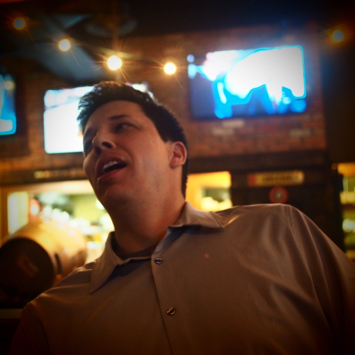 rocketspence's tweet photo. This is the last we saw of Brock. #eatthepig #pigandduke #5minleft https://t.co/eX3jprSt26