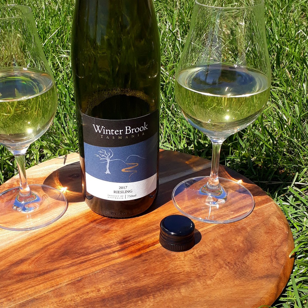 WinterBrookWine's tweet photo. Sunday's done right! Drop in for a tasting, we are open till 5 😋
#riesling #everythinghappensforariesling #winelover #wineoclock #tassiestyle #winterbrookvineyard https://t.co/y45DO5j6On