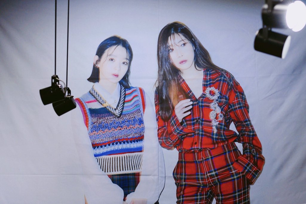D_DAY180222's tweet photo. <D-DAY : 우리가 사랑한 다비치>

2월 25일 마지막 날 전시회 오픈했습니다. 
어제보다 더 많은 관심과 참여 부탁드립니다:)

*액자 구매 가능 갯수 16개 남았습니다. 

@iamkmk @tweethaeri https://t.co/EK6PGpiYEs