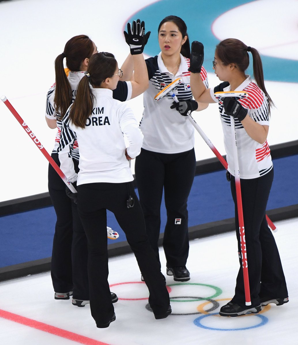 대한민국이 여자 컬링에서 값진 은메달을 따냈습니다. 축하합니다!
#김은정 #김영미 #김경애 #김선영 #김초희 #컬링 #대한민국 #평창동계올림픽 #2018평창 #올림픽 #은메달 #KimEunJung #KimYeongMi #KimKyeongAe #KimSeonYeong #KimChoHi #Curling #Kor #PyeongChang2018 #Olympics #Silver