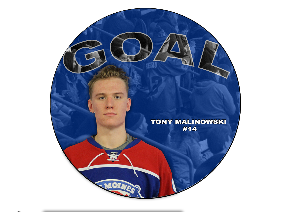 bucshockey's tweet photo. With 11:57 to play in the 2nd the Bucs take the lead thanks to Tony Malinowski assisted by Brian Halonen and Julian Napravnik 2 - 1 #LetsGoBucs #TCvsDM https://t.co/l6L53GJ4rk