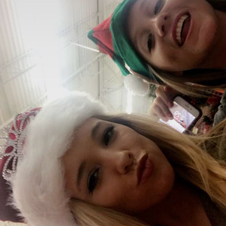 audrey_cravey32's tweet photo. Happy 20th birthday to my bestie ❤️🤘🏼 #stillnotlegal @TonyaThompson21 https://t.co/1xHoHcXw4h