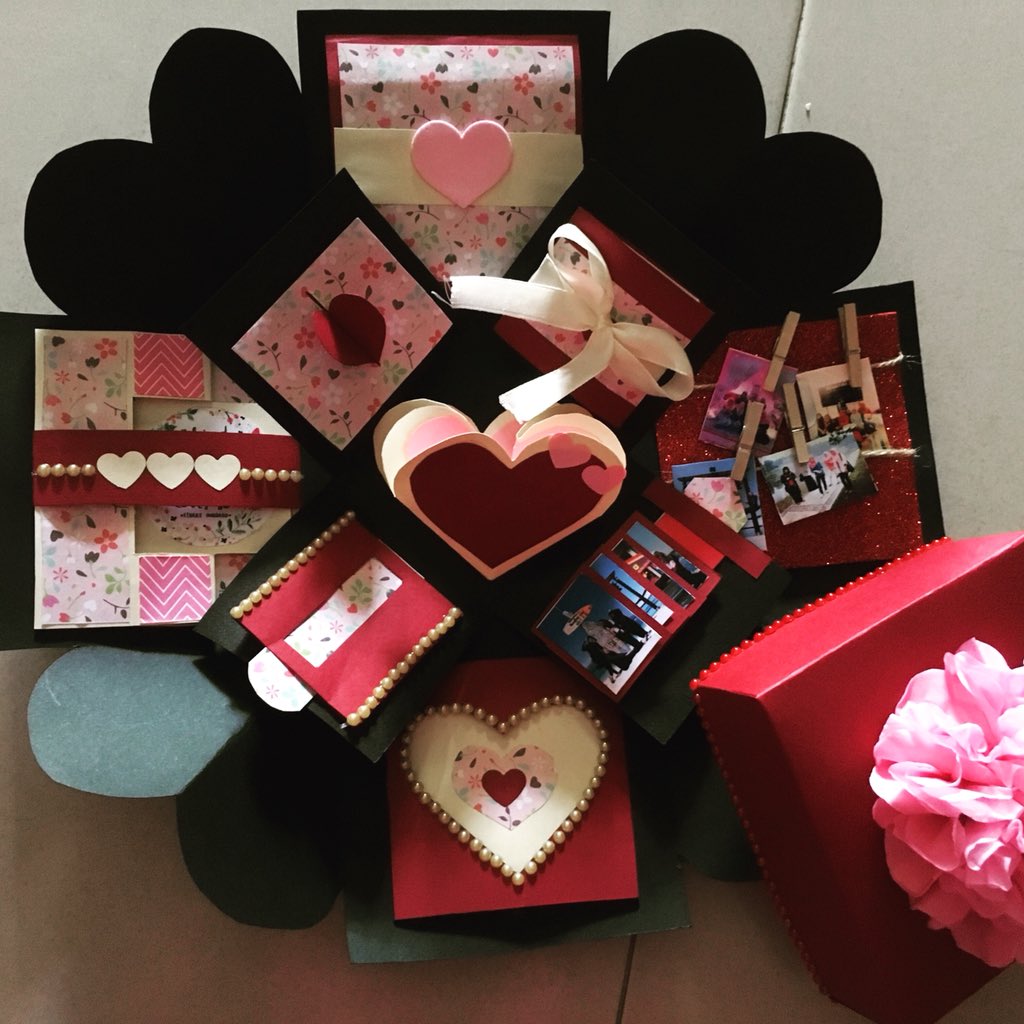 fiqraaz's tweet image. Suprise box. PM untuk menempah 😌#explosionbox #explodingbox #explosionboxmelaka #explodingboxmelaka #suprisebox #suprisemelakamurah