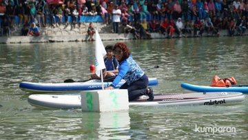 Lihat gambar di Twitter