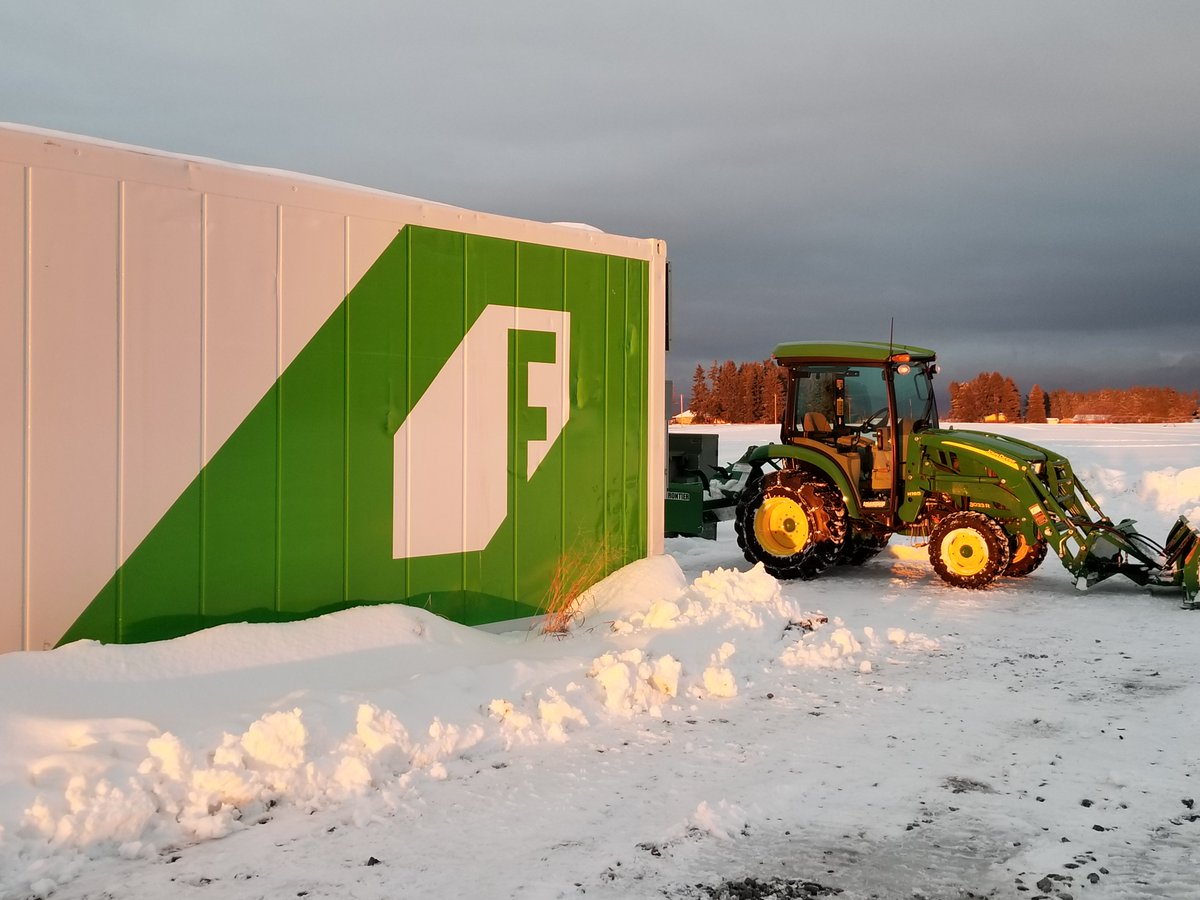 CoeurGreens's tweet photo. Cleaned some snow and checked on the Basil Farm today, great taste, get ready CDA #CDA for some more FRESH-LOCAL-365 #realfood https://t.co/TddukyFtZA