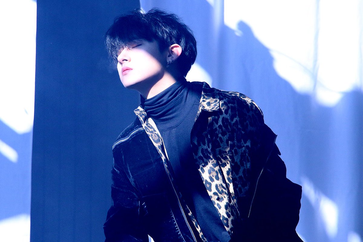 IMobsession_'s tweet photo. "Estaré a tu lado siempre que cierre mis ojos"

#IM_FlyWithMe #FlyWithMe #아이엠 #IM #Changkyun #MONSTA_X https://t.co/Bp90nzDb49