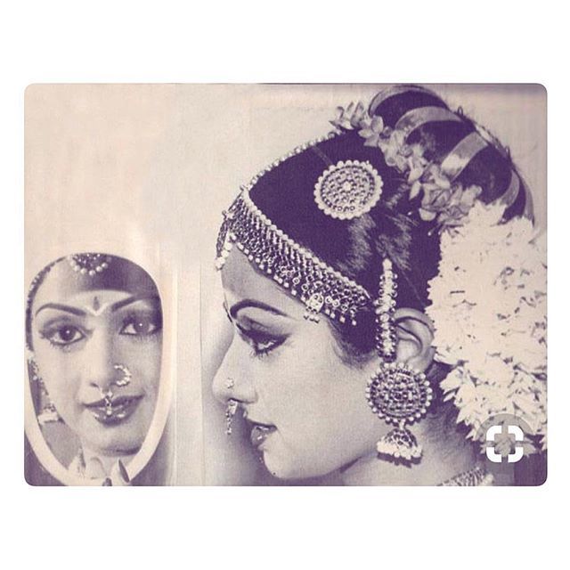 Asli_Jacqueline's tweet photo. 💔 #sridevi https://t.co/w8ajJen9cb https://t.co/OtzmIUygsi