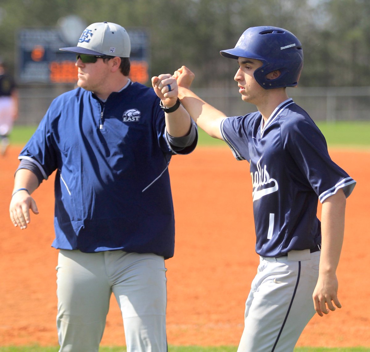 BHMunro1's tweet photo. BASEBALL FINAL: East Jackson 15, Discovery 8. Luke Hayden 1-for-4, 3 RBI; Ethan Daniel 3-for-4, RBI; Cole Sealey 3-for-3, 2 RBI; Caleb Adair 2-for-5, RBI; Patrick Madden 2-for-2, RBI; Brian Puckett 2-for-4, RBI @EJBaseballDugou @coachsimsejhs @EJCHSEagles https://t.co/Qxw5jBuTYN