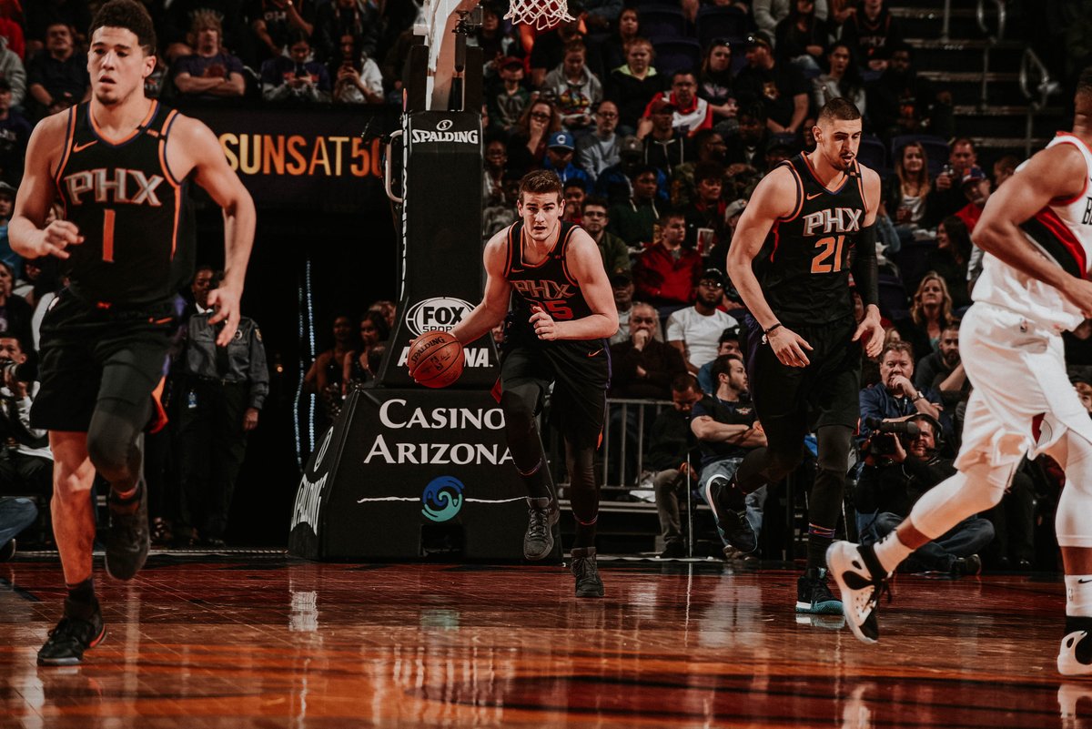 Now that was a third!  #SunsAt50 81 / #RipCity 71 https://t.co/NpiCaD3mOI