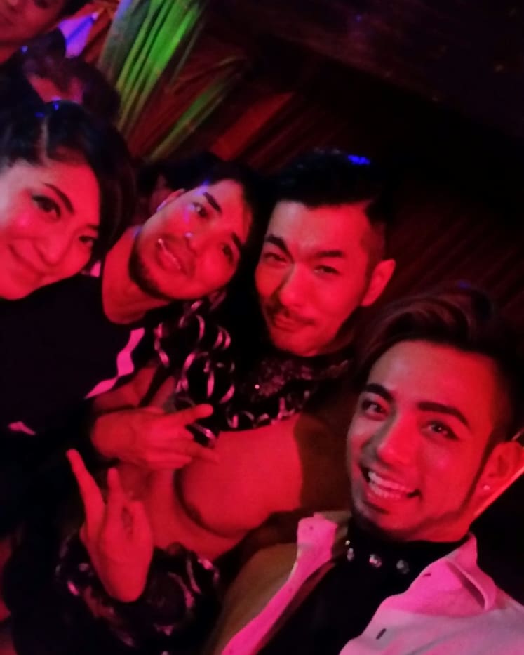 7ie71's tweet photo. pole dance show
2018/2/25 CANDY🍬
楽しいイベント✨
#ポールダンス #ポールダンサー #shusuke #2丁目 #新宿2丁目 #amenstokyo #amenstokyoダンサー #ヨガ #ヨガインストラクター #YASUTAKA #poledance #poledanceshow #poledanceshowcase https://t.co/hqWEiMw46U