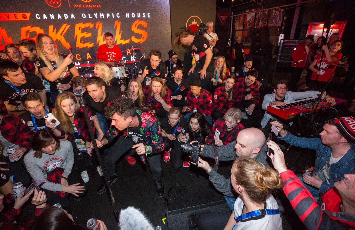 arkellsmusic's tweet image. Craziest party EVER. Huge ❤️ to Tessa &amp;amp; Scott for introducing us, the Women’s Hockey for singing Kareoke and Tristian Walker for sitting in on the drums for a tune. 🇨🇦🕺🏽💃🏻🎤