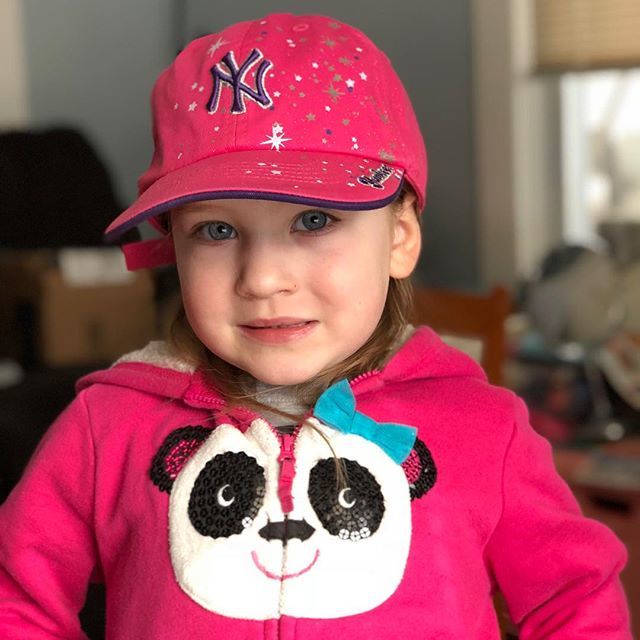 Edbo316's tweet photo. (55/365) Teaghan in her #Yankees hat! #toocute #nyyankees #shotoniphonex #portraitmode #instagramaday (via https://t.co/gVI8oYVEUN) https://t.co/4iMfLnMm41