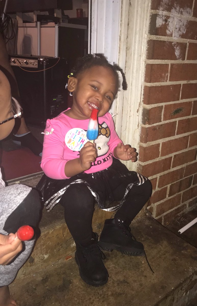 _sincerelywinki's tweet photo. My baby is 2 years old &amp; she had a bomb birthday party ok! #BIGRIY2 i love youu mama😘 #auntiebabyfr❤️ https://t.co/90GHs6amMe