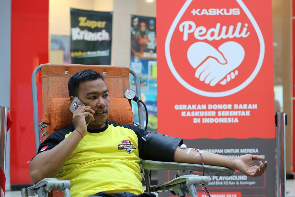 KASKUSAKURA's tweet photo. Gerakan Donor Darah Kaskuser Serentak di Kota Samarind @kaskus #KaskusPeduli #Blood4Life #KaskusRegionalKaltim #SamarindaCentralPlaza https://t.co/ewQP94fPNZ