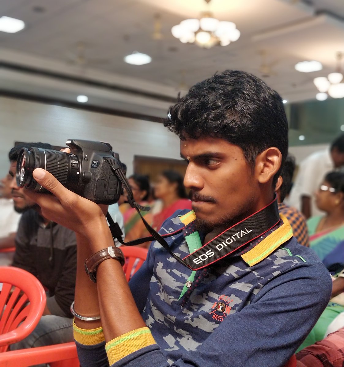 guhanyuvan's tweet photo. Was advised to stay #Focused
#DSLR #WithTheBae
#ShotOnOnePlus
#Love #Peace https://t.co/INlZizWG2v