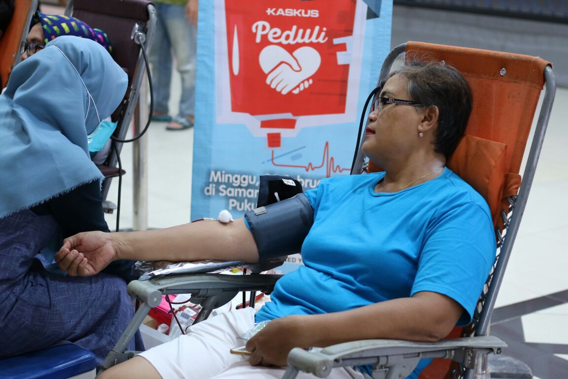 KASKUSAKURA's tweet photo. Donate your blood, and make a difference! @kaskus #KaskusPeduli #Blood4Life #KaskusRegionalKaltim #SamarindaCentralPlaza https://t.co/1gleRtWJHM