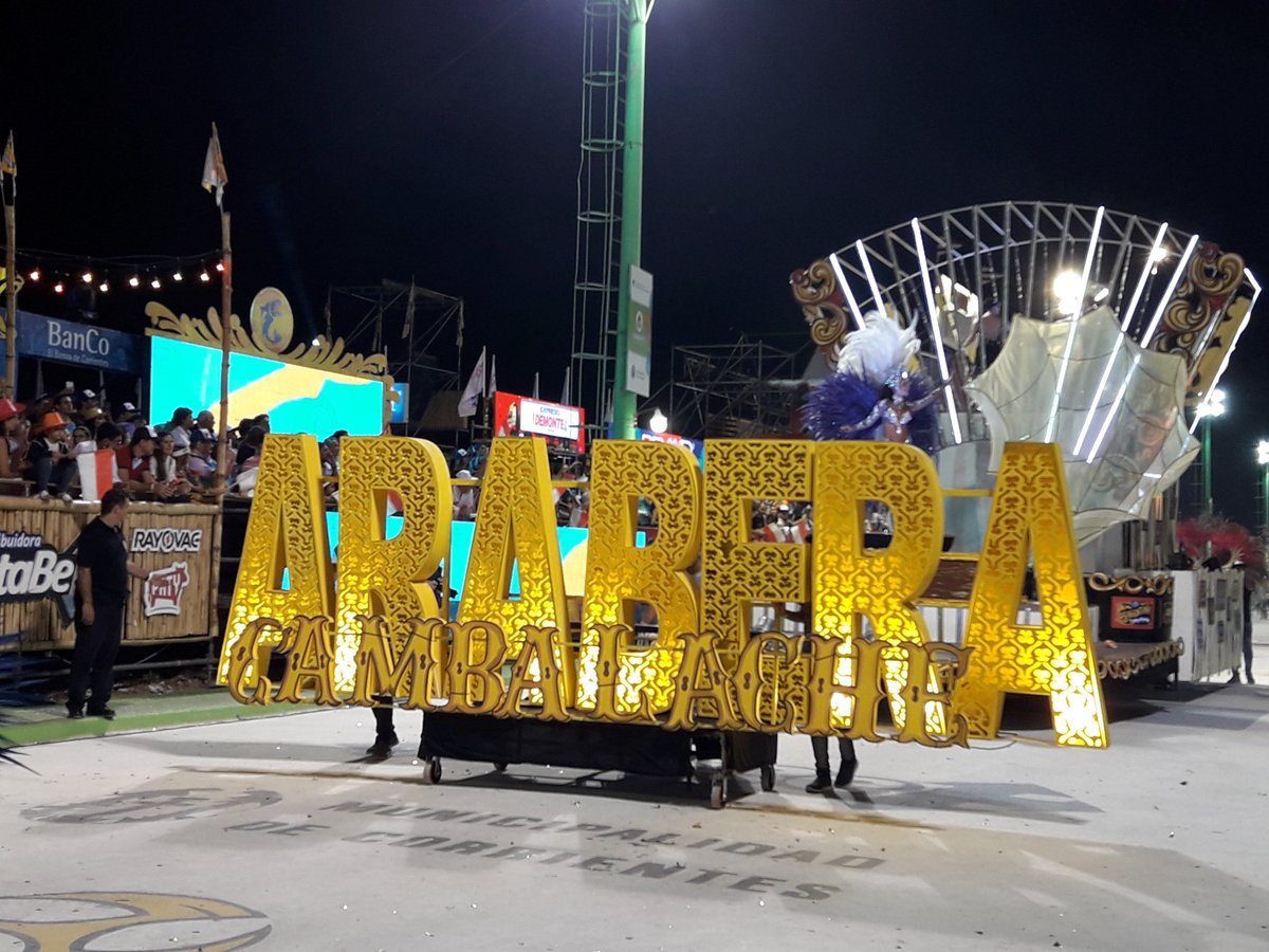 rsudamericana's tweet photo. #RadioSudamericana en la #ÚltimaNoche de los #Carnavales ahora en el #NoloAlias #ÁraBera ☇☇☇ 🎭🎭🎉🎉🎉 https://t.co/SHh7GpjwrD