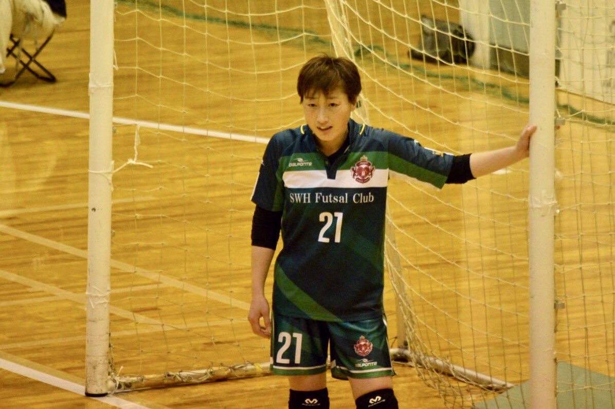 ひろ 第5回futsal地域女子チャンピオンズリーグ 決勝戦 Swh Ladies Futsal Club 1 1 アルコイリス神戸 前半終了 アルコ相手に先制を許し 10 網城が負傷交代 Swhlが大ピンチの中で 前半残り1分に 木村志穂の魂のヘディングシュートで同点に追いついた ひろ 第5回futsal地域女子チャンピオンズリーグ 決勝戦 Swh Ladies Futsal Club 1 1 アルコイリス神戸 前半終了 アルコ相手に先制を許し 10 網城が負傷交代 Swhlが大ピンチの中で 前半残り1分に 木村志穂の魂のヘディングシュートで同点に追いついた