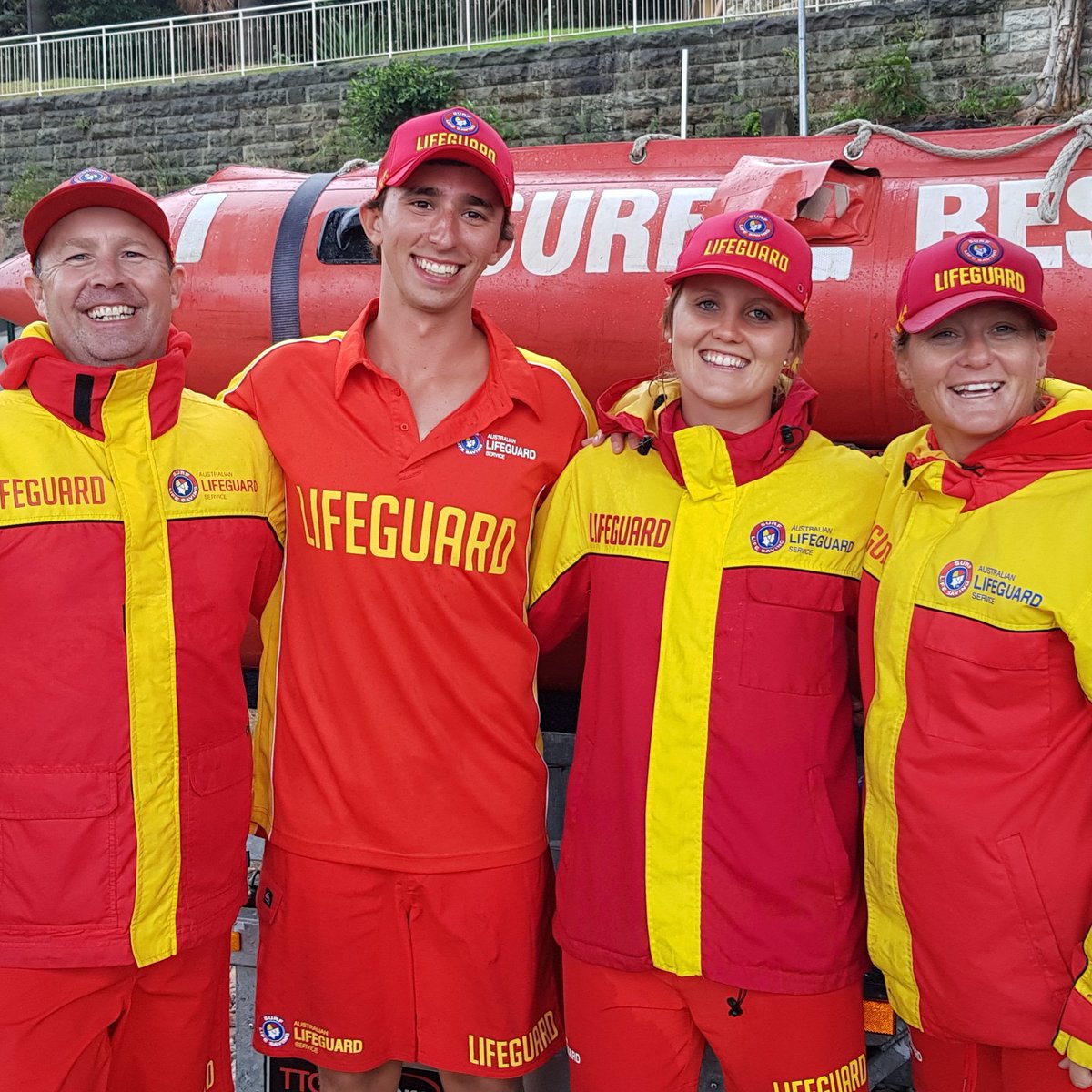 nkrite's tweet photo. When you turn up to work and its a family reunion ๐
#exchangefamily #lifesavingkids #mysurflife
@slsnsw https://t.co/u3C69RzvN2