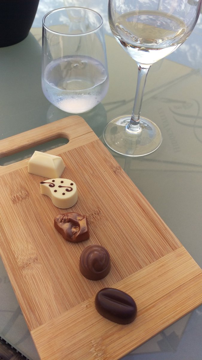 SunniestWay's tweet photo. How to spend the weekend 🍷🍫
#winetasting #CapeTown https://t.co/scb0c20V7b